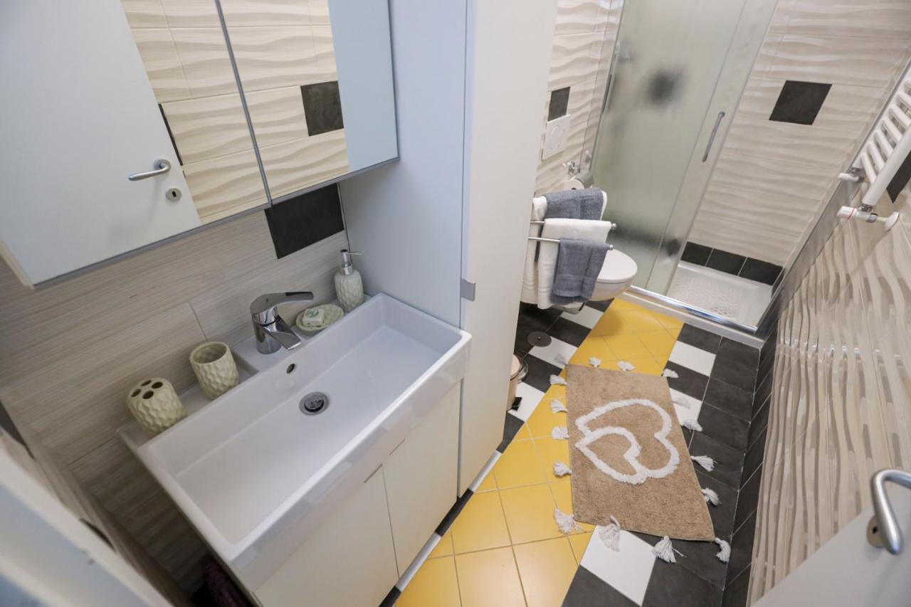 Appartamento Happy House 31 Napoli Esterno foto