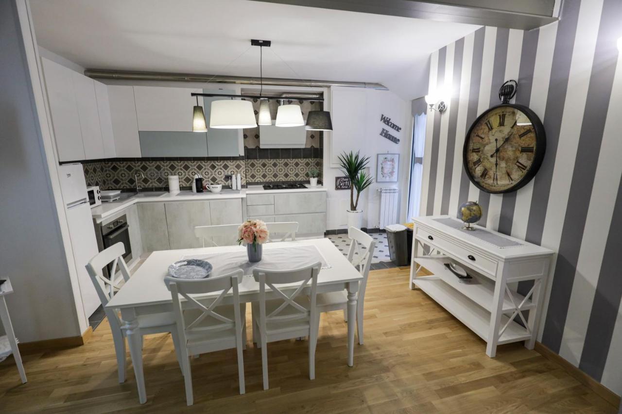 Appartamento Happy House 31 Napoli Esterno foto